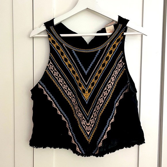 4 for $20 🦋 Flying Tomato Embroidered Tank - Picture 1 of 6